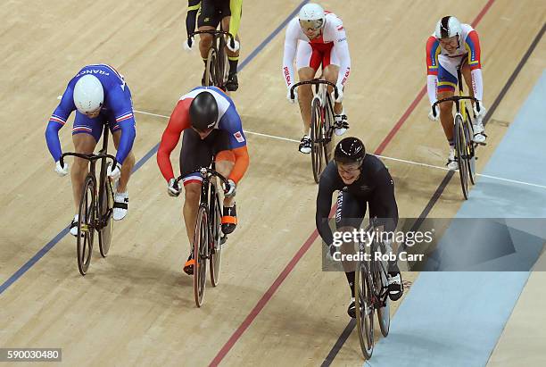 Sam Webster of New Zealand leads the pack of Francois Pervis of France, Callum Skinner of Great Britain, Azizulhasni Awang of Malaysia, Matthijs...