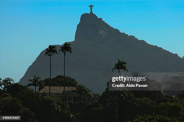 brazil, rio de janeiro, christ the redeemer - christ the redeemer rio stock-fotos und bilder