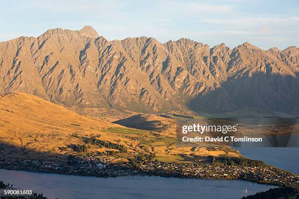 view to the remarkables at sunset, queenstown - queenstown 個照片及圖片檔