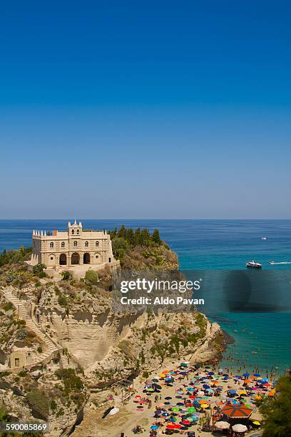 church of santa maria - calabria foto e immagini stock