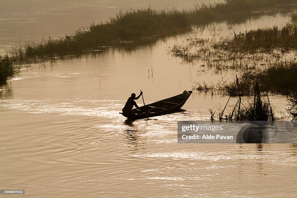 Niger, Niamey, fisherman on Niger river