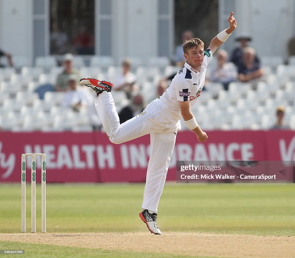 Nottinghamshire v Hampshire - Specsavers County Championship: Division One