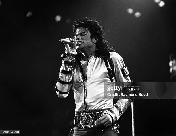 Singer Michael Jackson performs during the 'Bad World Tour' at the Rosemont Horizon in Rosemont, Illinois on April 19, 1988.