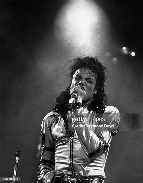 Singer Michael Jackson performs during the 'Bad World Tour' at the Rosemont Horizon in Rosemont, Illinois on April 19, 1988.