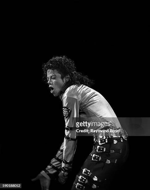 Singer Michael Jackson performs during the 'Bad World Tour' at the Rosemont Horizon in Rosemont, Illinois on April 19, 1988.