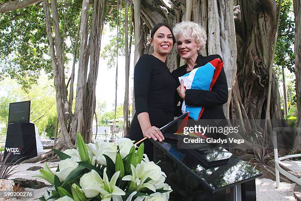 Sharinna Ortiz, daughter of Elin Ortiz and Charytin Goyco, widow of Elin Ortiz attend Elin Ortiz Burial. TV pioneer Elin Ortiz is laid to rest at...