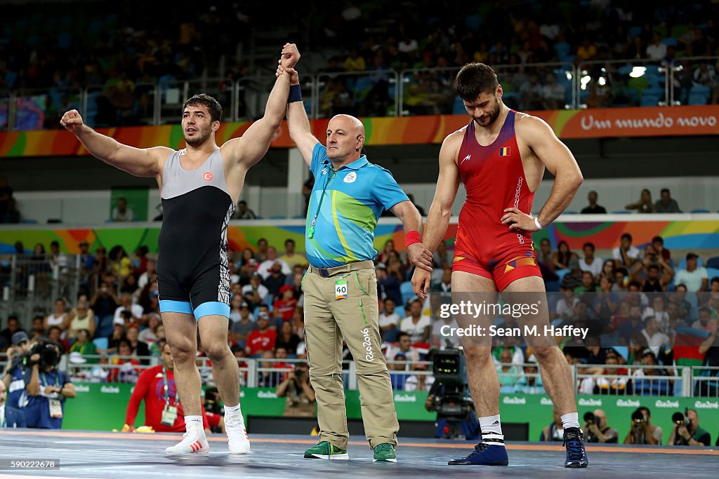 Wrestling - Olympics: Day 11