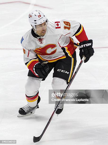 David Jones of the Calgary Flames plays against the Ottawa Senators at Canadian Tire Centre on October 28, 2015 in Ottawa, Ontario, Canada.