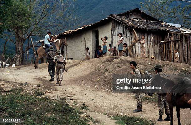 Los Contras 207 Nicaragua Contras Stock Photos, High-Res Pictures, and Images ...