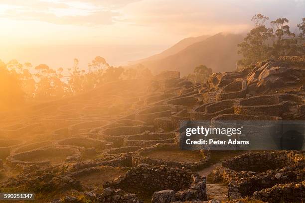 iron age village of castro de santa tegra, galicia - pontevedra province ストックフォトと画像