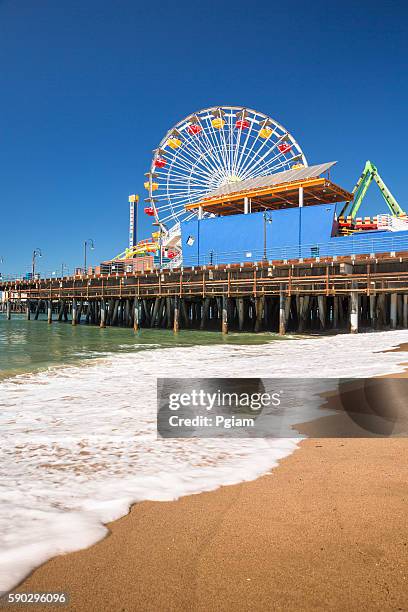 santa monica pier, kalifornien - santa monica pier stock-fotos und bilder