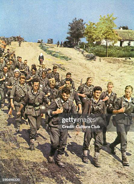 Train of soldiers marching towards the Eastern Front.