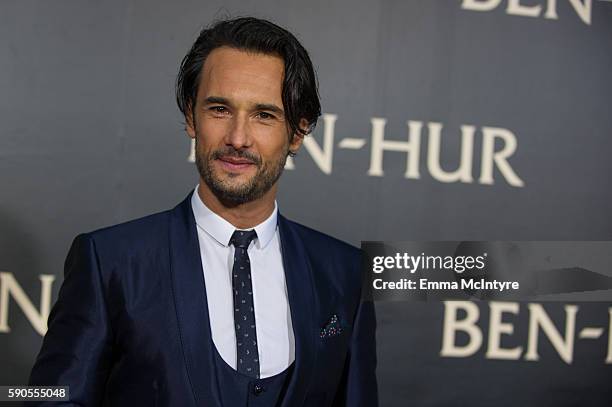 Actor Rodrigo Santoro arrives at the premiere of Paramount Pictures' 'Ben Hur' at TCL Chinese Theatre IMAX on August 16, 2016 in Hollywood,...