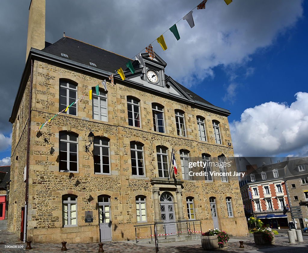 Belinaye tribunal at Fougeres