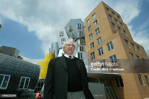 Frank O. Gehry poses outside the Stata Center, the newest addition to the Massachusetts Institute of Technology campus. The nearly $300 million...