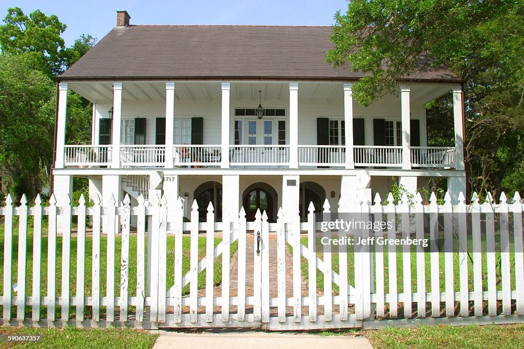 Historic Home On Lakeshore Drive