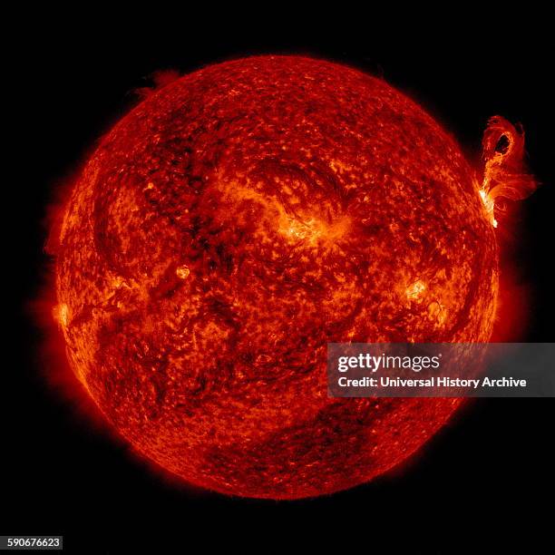 Sun Excploding Solar Eruption Photos and Premium High Res Pictures - Getty Images