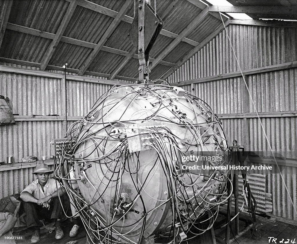 War Atmoic Rockets The Gadget, the first atomic bomb tested in Nevada, USA, World war ...