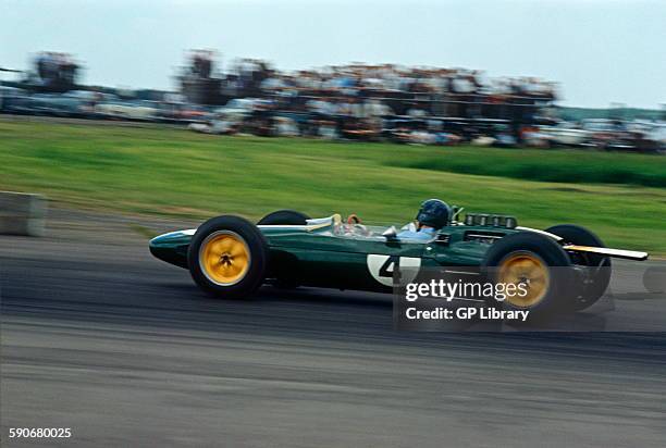 Jim Clark in his Lotus Climax 25 at the British GP Silverstone, 20 July 1963.