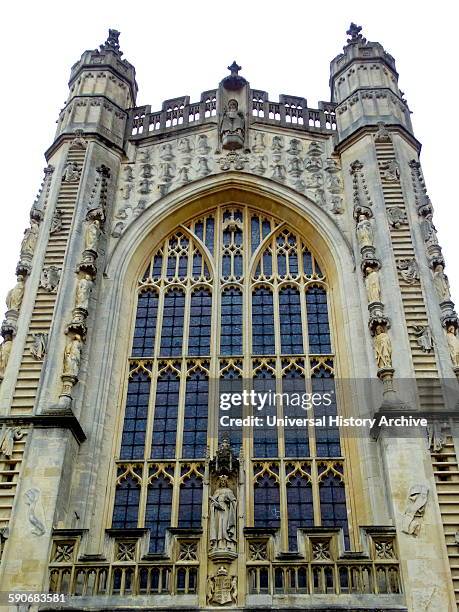 The Abbey Church of Saint Peter and Saint Paul, Bath was rebuilt in the 12th and 16th centuries. It is an example of Perpendicular Gothic...
