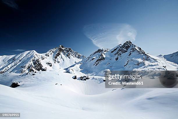 austria, tyrol, ischgl, winter landscape in the mountains - neige épaisse photos et images de collection