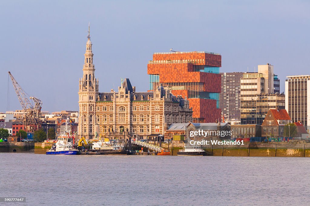 Belgium, Flanders, Antwerp, Cityview with Museum aan de Stroom, Scheidt river