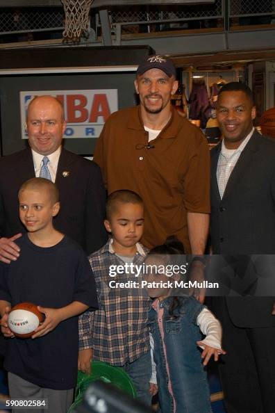 Tim Kid Tim Kenny, Winner, T.J Kidd, Jason Kidd, Daughter and Phil Williams ...