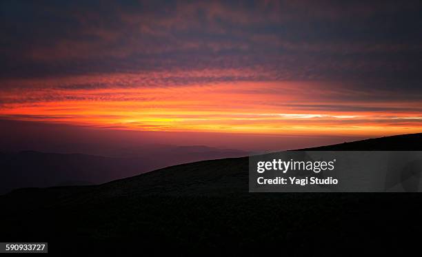 sunset from the summit of the mountain - hakusan stock pictures, royalty-free photos & images