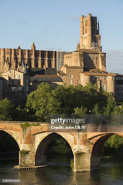 albi, cathedral across tarn river - albi stock pictures, royalty-free photos & images