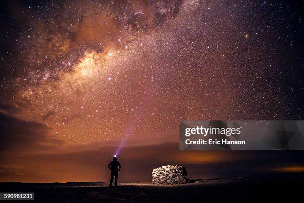 stargazing in the atacama desert - atacama stock-fotos und bilder