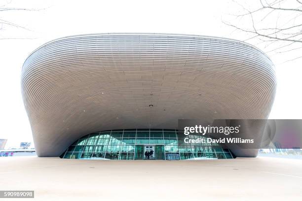 queen elizabeth olympic park - london olympic park stock pictures, royalty-free photos & images