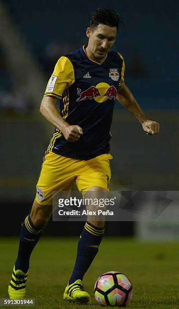 Sacha Kljestan of Red Bulls controls the ball during a match between Red Bulls and Alianza as part of Liga de Campeones CONCACAF Scotiabank 2016/17...