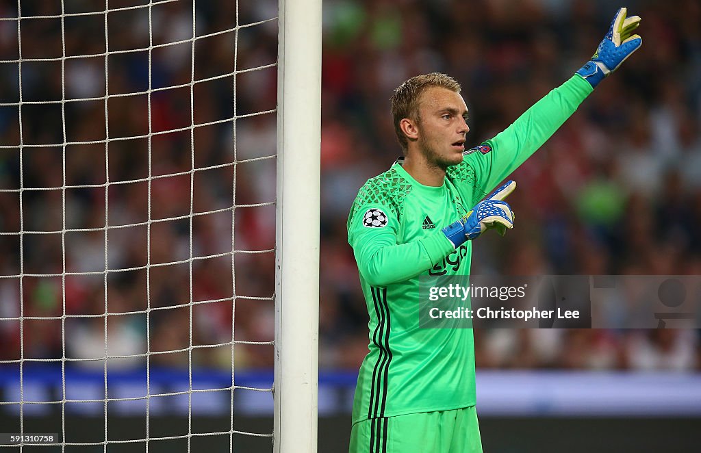 Ajax v Rostov: UEFA Champions League