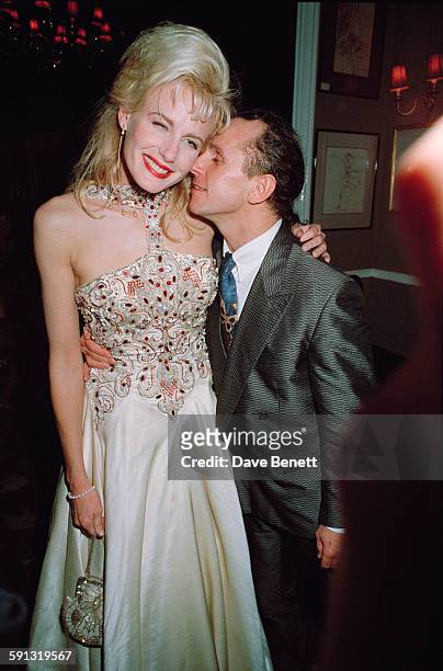 American actress Daryl Hannah with British dancer Wayne Sleep at a party after the London premiere of the film 'Steel Magnolias', UK, 7th February...