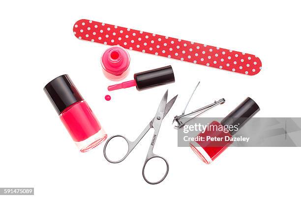 nail varnish and manicure set - nail scissors - fotografias e filmes do acervo