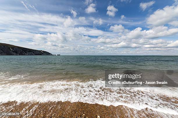 needles, isle of wight - alum bay stock-fotos und bilder