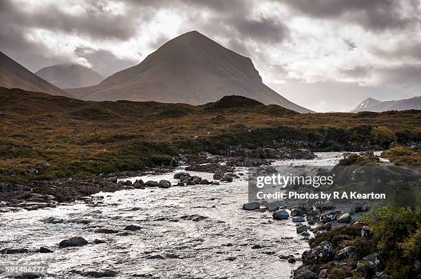 sligachan, isle of skye, scotland - glen sligachan 個照片及圖片檔