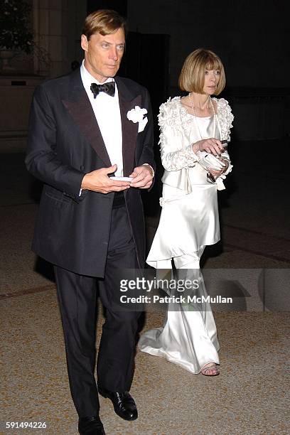 Shelby Bryan and Anna Wintour attend The Metropolitan Museum of Art Costume Institute Spring 2005 Benefit Gala celebrating the exhibition "Chanel."...