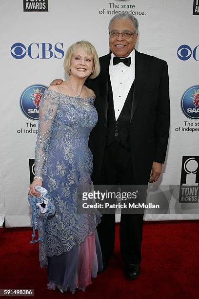Cecilia Hart and James Earl Jones attend The 2005 Tony Awards at Radio City Music Hall on June 5, 2005 in New York City.