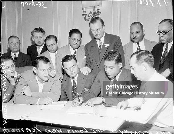 Levinsky 11 Joe Louis Vs King Levinsky Stock Photos, High-Res Pictures, and ...