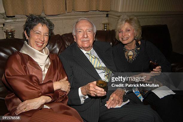 Jean Marie Baker, Walter Cronkite and Joanna Simon attend Channel Thirteen/WNET and Channel 21/WLIW, 2005 Gala Salute at Gotham Hall on May 23, 2005...