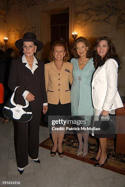 Anne Rapan Margo Green Photos and Premium High Res Pictures - Getty Images