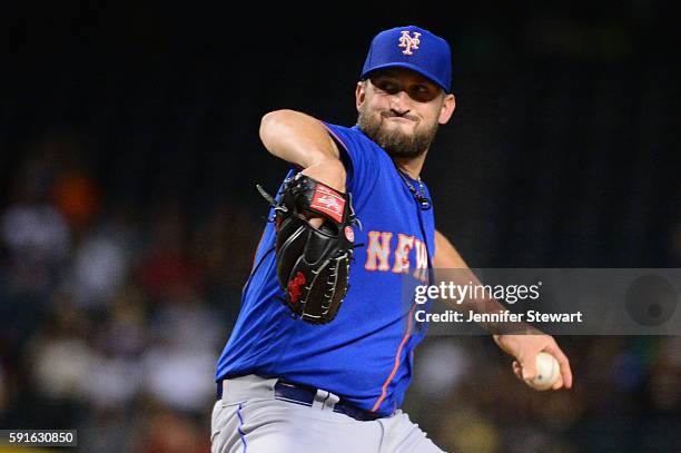 Jonathon Niese of the New York Mets delivers a pitch during the first inning against the Arizona Diamondbacks at Chase Field on August 17, 2016 in...