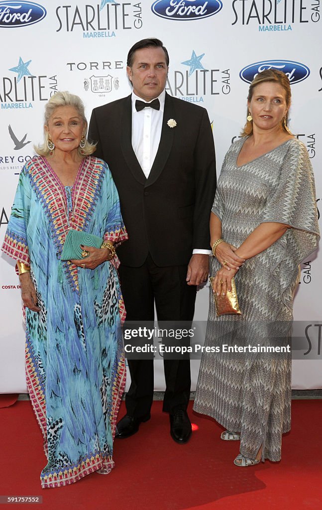 Beatriz de Orleans, Carlos Felipe de Orleans and Adelaida de Orleans... Fotografía de noticias - Getty Images Beatriz de Orleans, Carlos Felipe de Orleans and Adelaida de Orleans... Fotografía de noticias - Getty Images