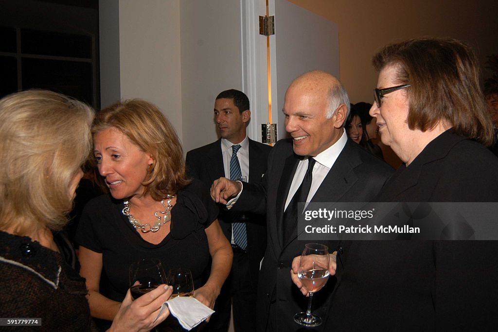 Russell Roth Daryl Roth, Barbara Russo, Charles Russell, Steven Roth and Louise ...