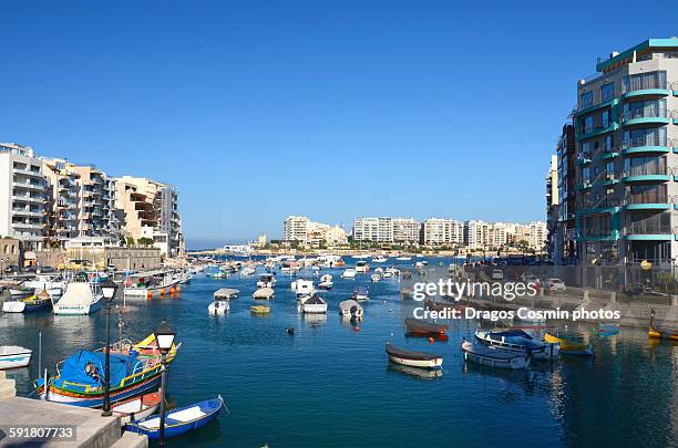spinola bay. st. julian's, slima, malta - st julians bay stock pictures, royalty-free photos & images