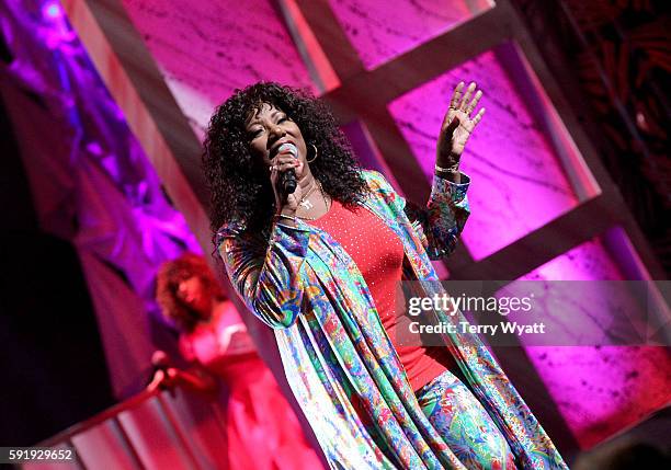 Mary Davis Sos Band Photos et images de collection - Getty Images