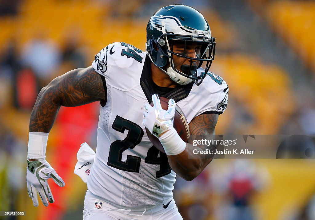 Philadelphia Eagles v Pittsburgh Steelers