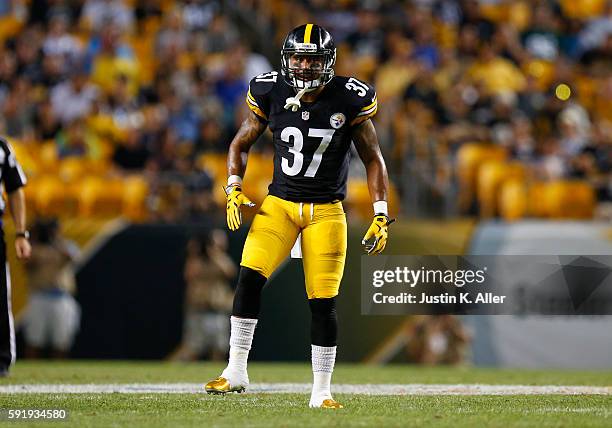 Jordan Dangerfield of the Pittsburgh Steelers in action during the game against the Philadelphia Eagles on August 18, 2016 at Heinz Field in...