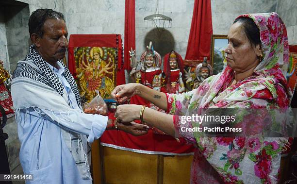 Pakistan Rakhi Api 148 Temples In Lahore Stock Photos, High-Res Pictures, and Images ...